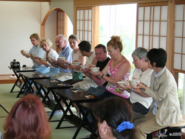We Have the Best Travel Packages at Japan Deluxe Tours