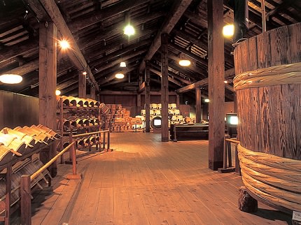 Hakutsuru Sake Brewery | Old and New Sake