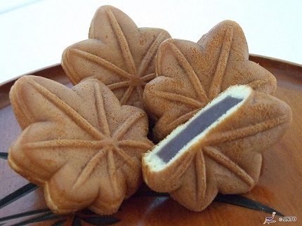 Maple Leaf Shaped Manju