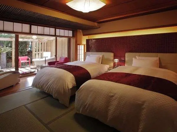 Hana Akari no Yado Tukinoike — Yumachi, Kaminoyama, 山形県