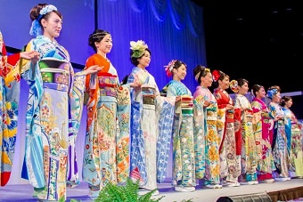 Ladies in colorful kimono