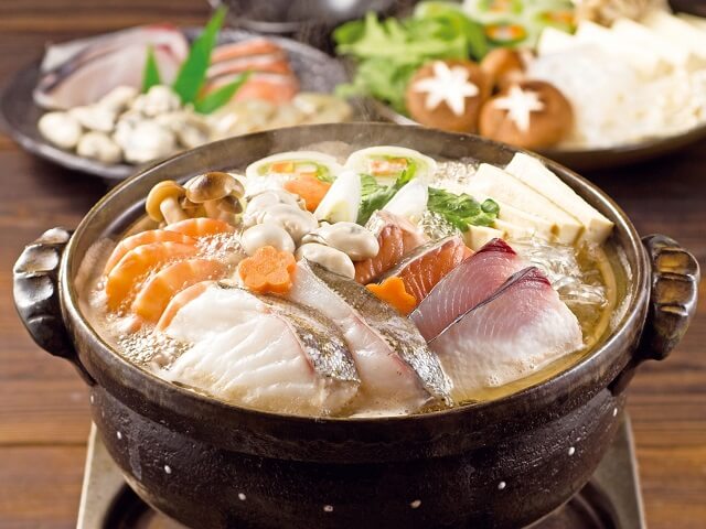 Japanese Hot Pot Guide - Sukiyaki and Shabu Shabu - Japan Journeys