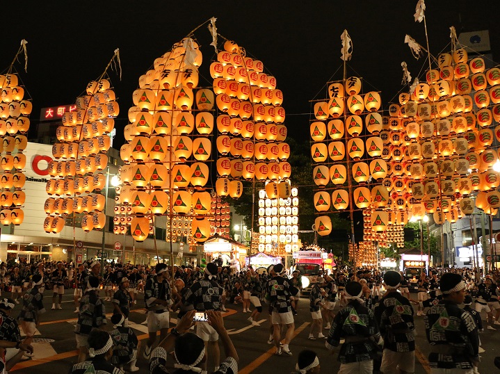 Akita Lanterns Light Up the Town